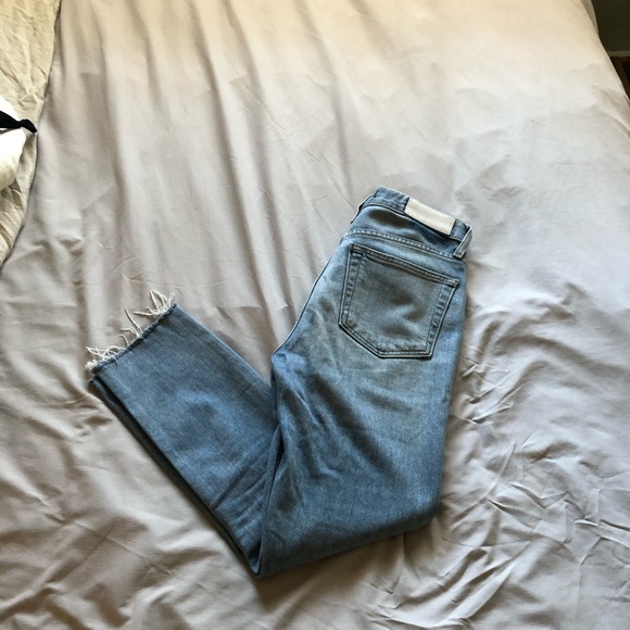 Re/Done Light Wash Jeans - Picture 4 of 6
